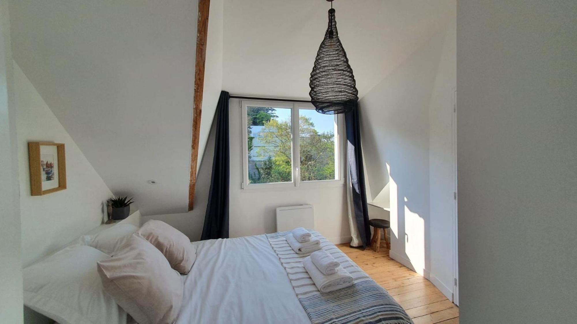Anatoline Audierne Appart'Hotel Vue Mer - Sea & Harbor Stay Bagian luar foto