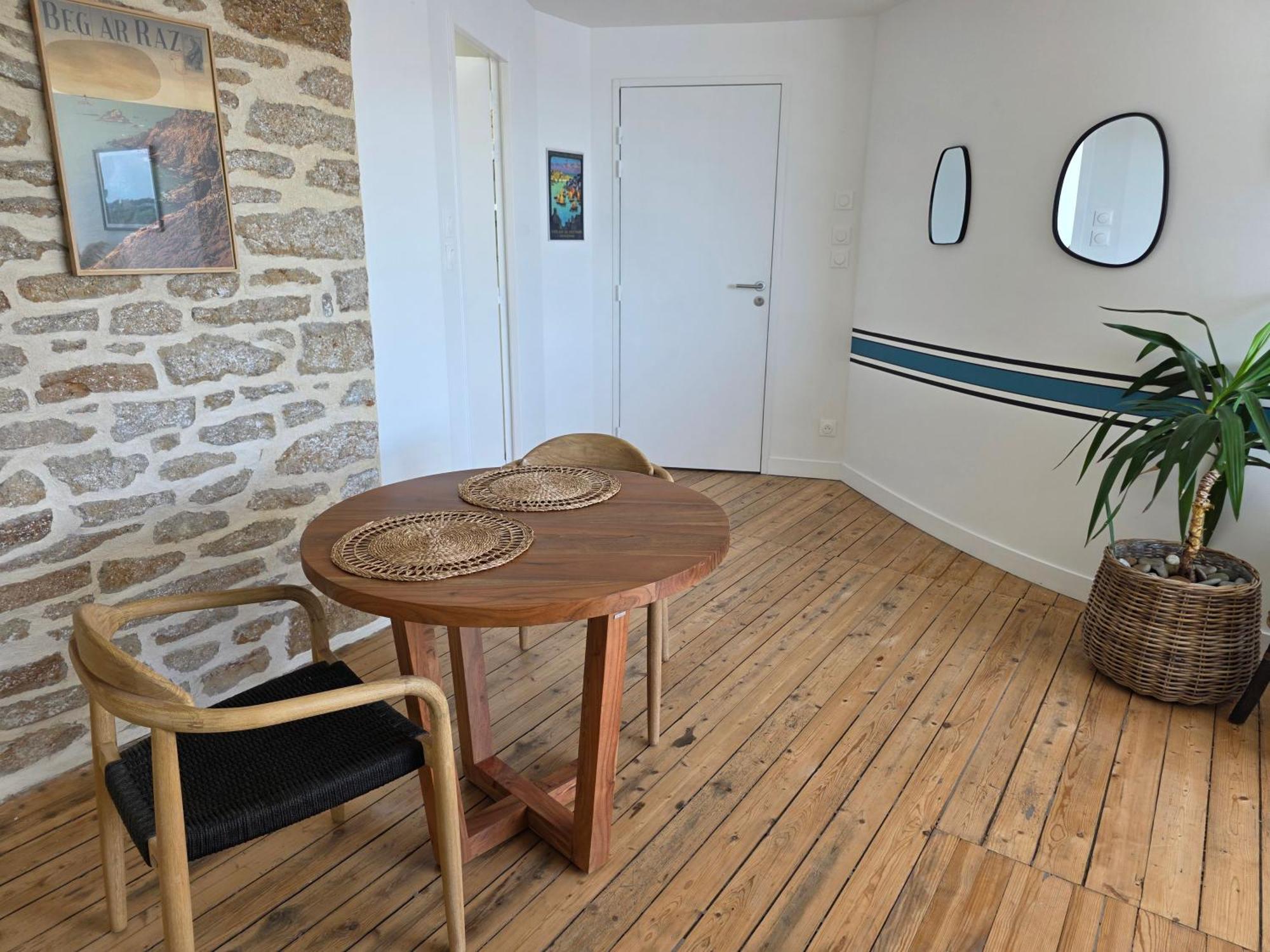 Anatoline Audierne Appart'Hotel Vue Mer - Sea & Harbor Stay Bagian luar foto